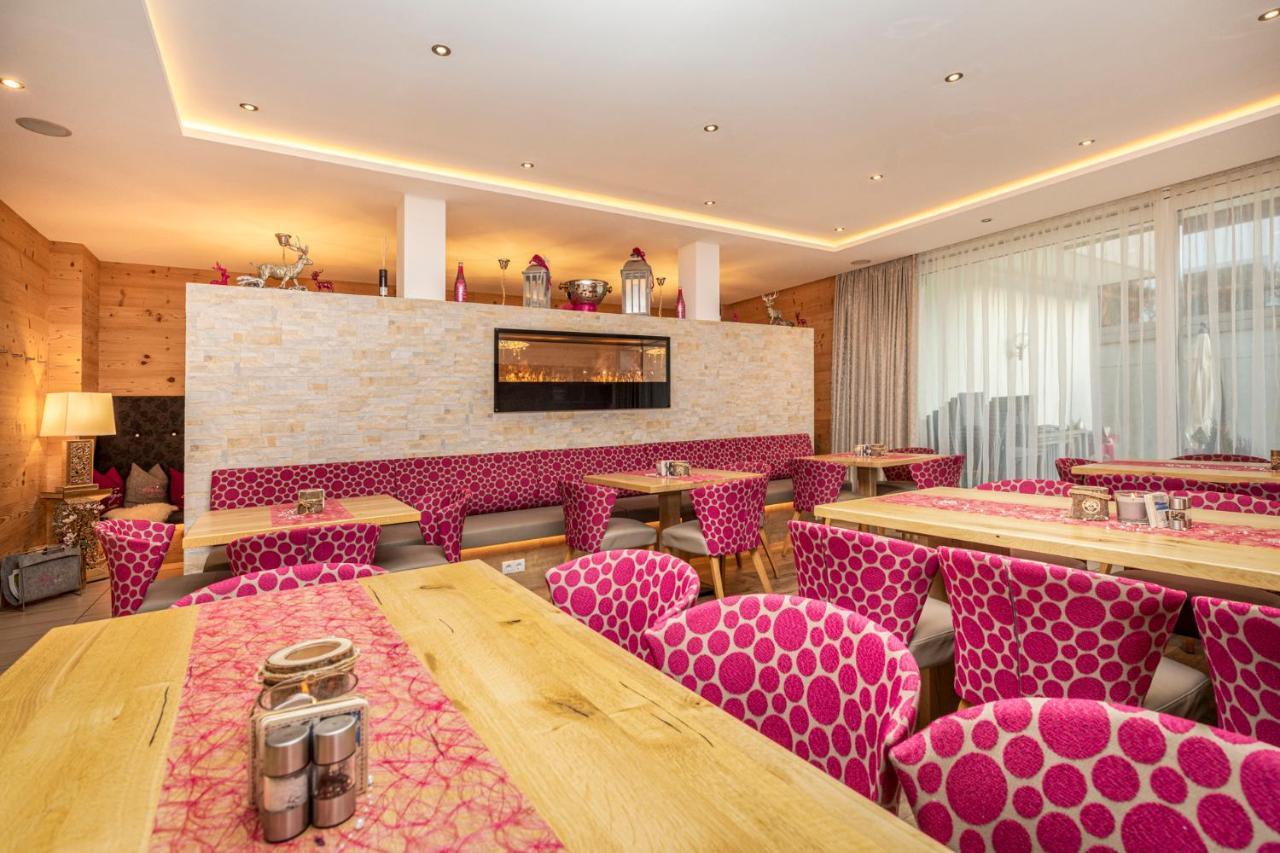 Enjoy The Alps Aparthotel Flachau Exterior photo