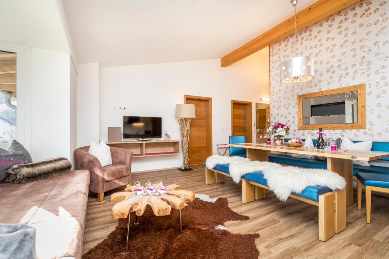 Enjoy The Alps Aparthotel Flachau Exterior photo