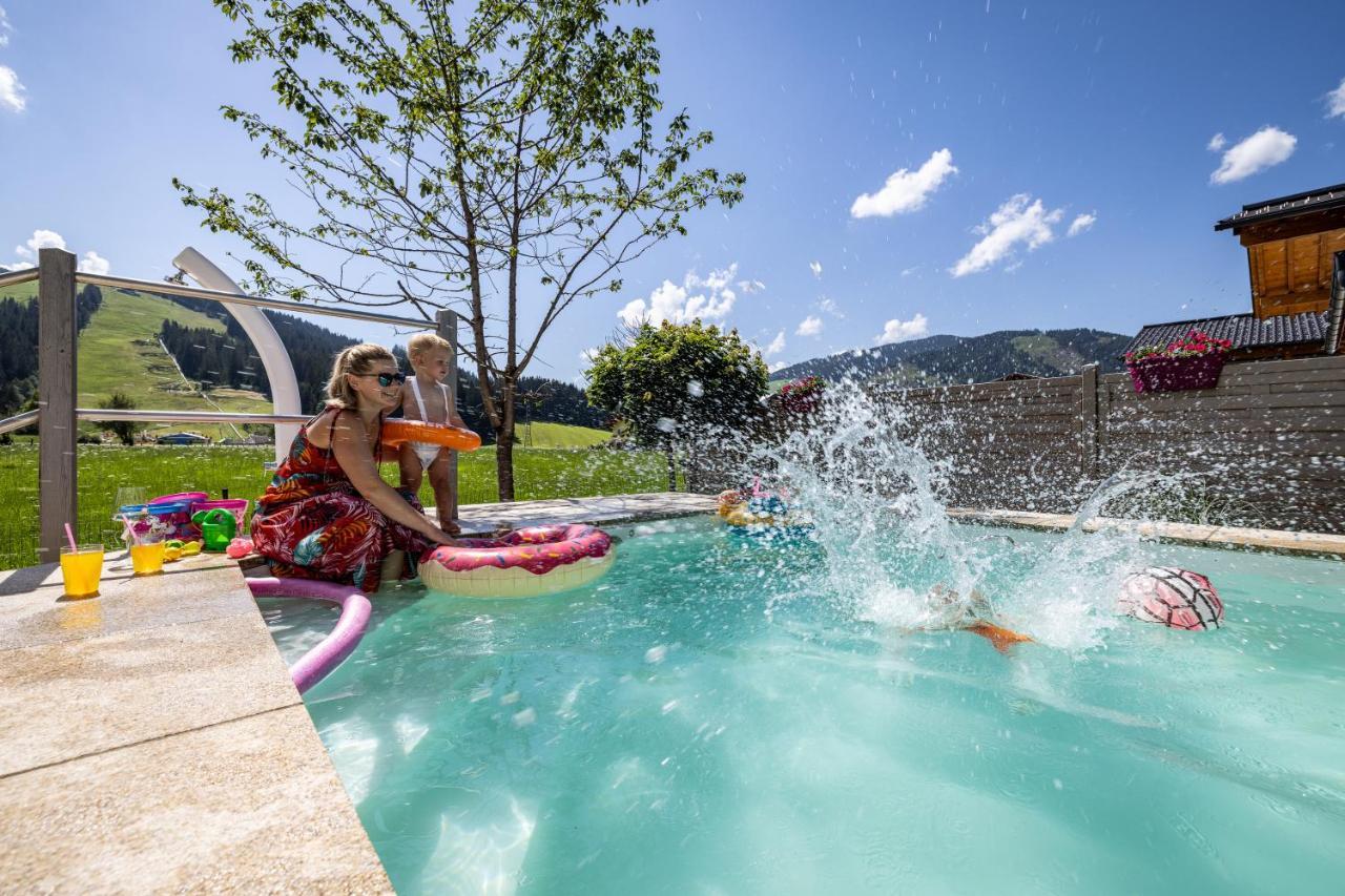 Enjoy The Alps Aparthotel Flachau Exterior photo