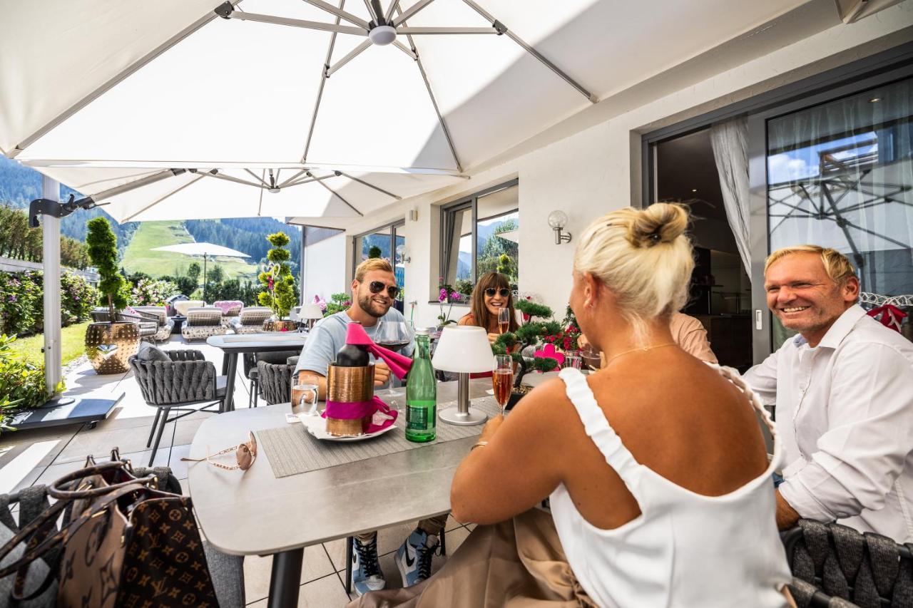 Enjoy The Alps Aparthotel Flachau Exterior photo