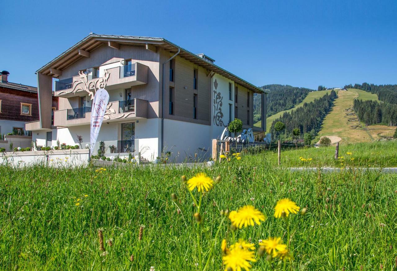 Enjoy The Alps Aparthotel Flachau Exterior photo